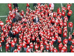 Türkiye’nin En Büyük Çocuk Şenliğine 60 Bin Çocuk Katıldı