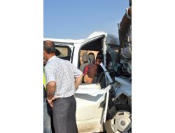 İşçi Servisi Çöp Kamyonu İle Çarpıştı: 3 Ölü 4'ü Ağır 14 Yaralı