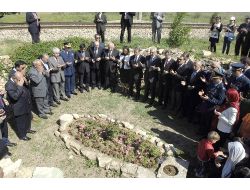 Yunus Emre, Kabri Başında Dualarla Anıldı