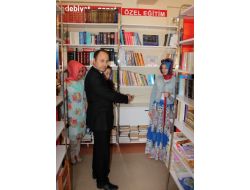 Öğrenciler, Özel Eğitim Bölümü Kütüphanesini Açtı