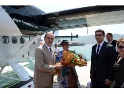 Bursa'dan İstanbul'a Deniz Uçağı Seferinde 2 Bininci Yolcuya Ulaşıldı