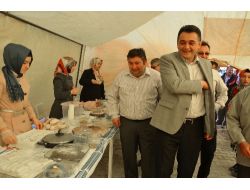 Açelya'nın Öğrenciler Yararına Düzenlediği Kermes, Dualarla Açıldı