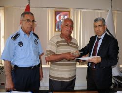 Maaşını Cebinden Düşüren Emeklinin Yüzünü Zabıta Güldürdü