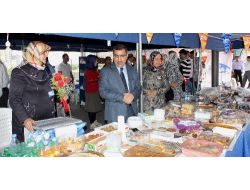 Hayırsever Bayanlardan Kimse Yok Mu Derneği Yararına Kermes