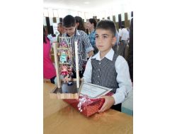 Öğrencilerin Atıklardan Yaptığı Oyuncaklar Yarıştı