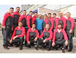 Karateciler Madalya Umuduyla Macaristan’da