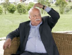 Trabzonspor Başkanı Şener: Genel Kurulda Başkanlığa Aday Değilim (2)