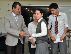 Lise Son Sınıf Öğrencilerine Eğitime Destek Yardımı