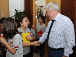 Başkan Akaydın, Miniklere Yerel Yönetimleri Anlattı