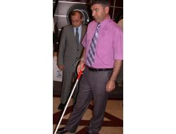 Görme Engelli, Cepten Gelecek Mesaja Göre Halk Otobüsüne Binecek