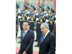 Netanyahu Çin’de Askeri Törenle Karşılandı
