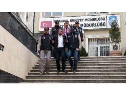 Silahla Kafe Basanlar Yakalandı