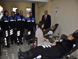 Çanakkale Emniyeti Kan Bağışı Kampanyası Düzenledi