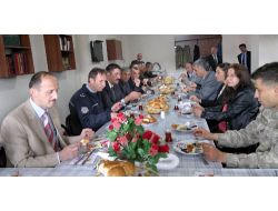 Hanak Protokolü Müftülüğün Kahvaltılı Toplantısında Biraraya Geldi