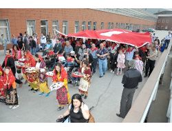 Engelliler Kına Yaktı, Selam Verdi, Aileleri Gözyaşı Döktü