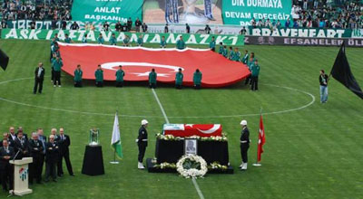 BURSA BAŞKANINI UĞURLUYOR!