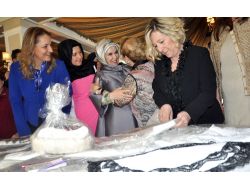 Emine Erdoğan, Kermeste 17 Parça Eşya Satın Aldı