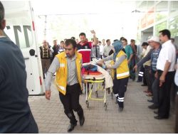 Otomobil Takla Attı: 2 Ölü, 8 Yaralı