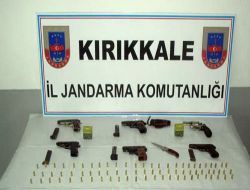 Jandarma Operasyonunda Çok Sayıda Silah Ele Geçirildi!!