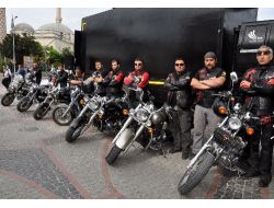 Türk Chopper Güvenli Motosiklet Kullanımını Anlatıyor