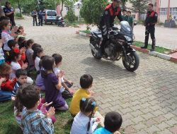 Tunagür Anaokulu Öğrencileri, Polisi Çok Sevdi