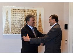 Gül, Tunus Hükümet Başkanı’yla Görüştü