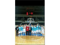 Zirve Üniversitesi Basketbol Takımı Şampiyon Oldu