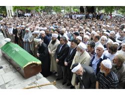 Hidayet Aslan Vefat Etti