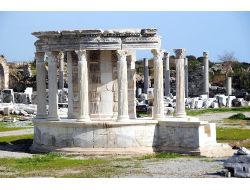 Tüke Tapınağı Ziyarete Eçılacak