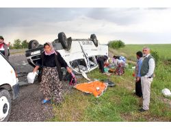 Tarım İşçilerini Taşıyan Minibüs Takla Attı: 16 Yaralı