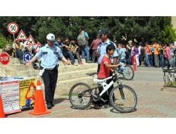 Midyat’ta Öğrencilere Trafik Kuralları Anlatıldı