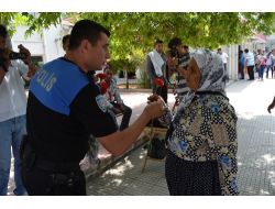 Polisten Anneler Günü Etkinliği