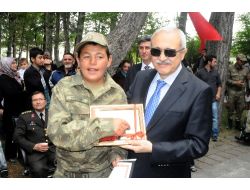 Engelliler Askerlik Sevinci Yaşadı