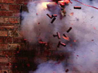 ABD Medreseyi Vurdu!!10 ÖLÜ