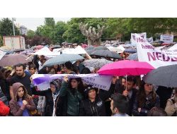 Hemşirelerden 'Sessiz' Yürüyüş