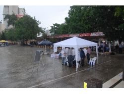 Adana’da Yağmur Vatandaşları Hazırlıksız Yakaladı