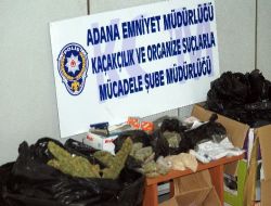 CEZAEVİNDE PARASIZ KALINCA..