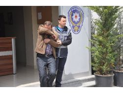 Yankesiciler Yaşlı Adamı Otobüste Çarptı