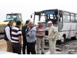 İşçi Servisi Beton Mikserine Arkadan Çarptı: 11 Yaralı