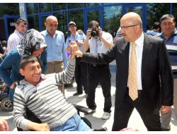 Afyonkarahisar Belediyesi 335 Engelliyi Akülü Araçla Sevindirdi