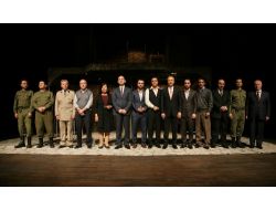 Menderes’in Yassıada Günleri Sahnede