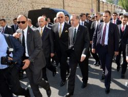 Erdoğan Ofise Yürüyerek Geçti