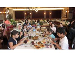 ‘annem Sen Bir Tanesin’ Programında Buluştular