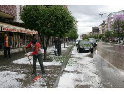 Iğdır'da Ceviz Büyüklüğünde Dolu Yağdı