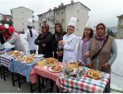 Aşçı Yardımcıları Hünerlerini Sergiledi