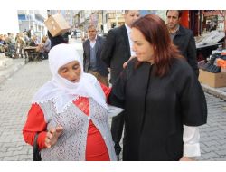 "Anneler Dünyada Hiçbir Şeyle Kıyaslanmayacak Kutsal Kişilerdir"