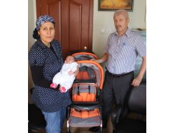 İkiz Bebeklere Çocuk Arabası