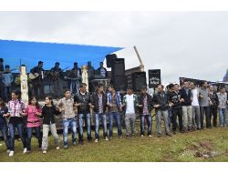 Terörün Vurduğu Tilkiler'deki Şenliğe Çözüm Süreci Sayesinde 10 Bin Kişi Katıldı