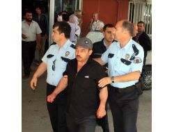 Birleşmek İstemeyen Eski Eşinin Dudağını Falçata İle Kesti