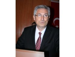 Türkiye'de 100 Bin Kişiye 237 Hemşire Düşüyor